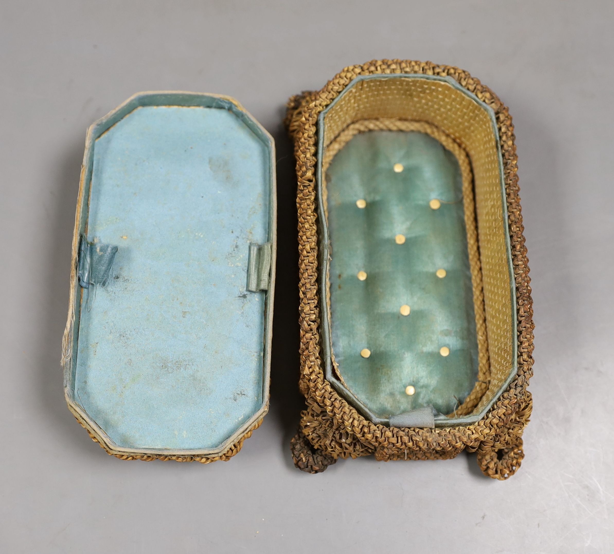 A small 19th century straw work casket., 17cms wide x 9cms high.